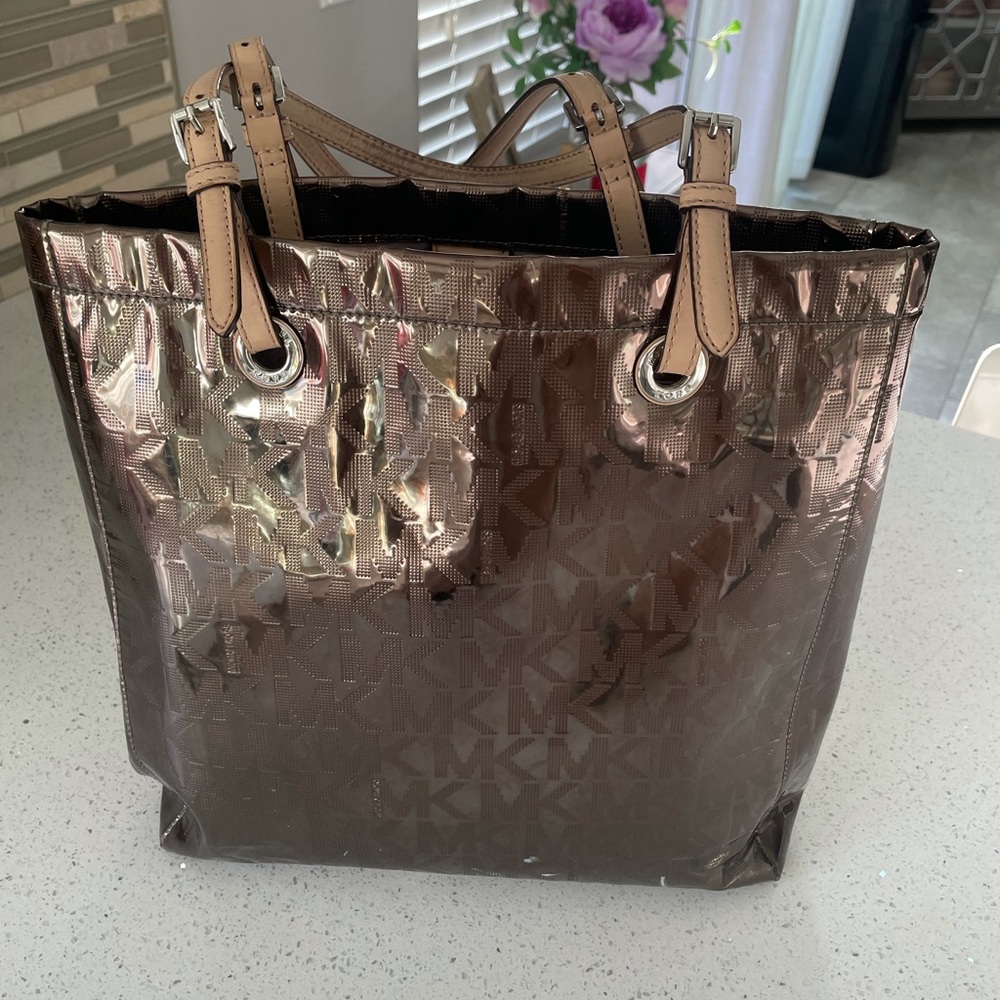 Metallic MK tote bag EUC